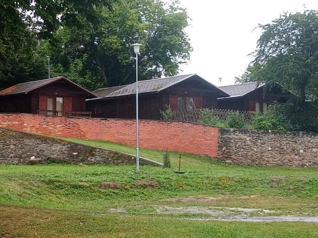 Autokemp Žlutice Exteriér fotografie